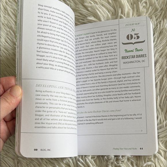 Blog Inc. Book by Joy Deangdeelert Cho, monetize blogging influencer - Picture 7 of 10